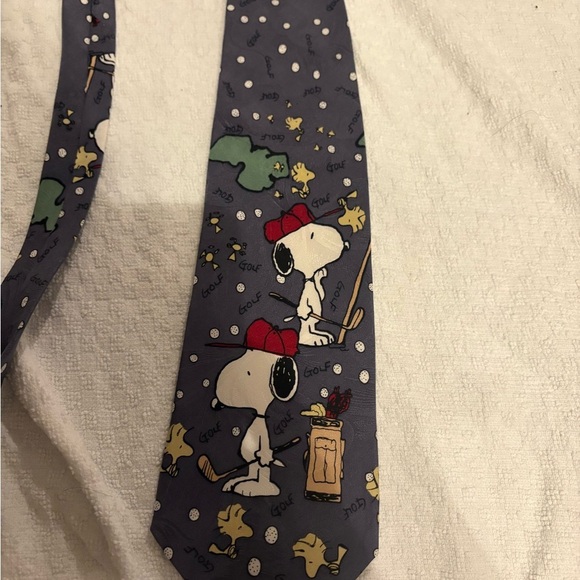 Silk Snoopy Golf Patterned Tie - Picture 1 of 4